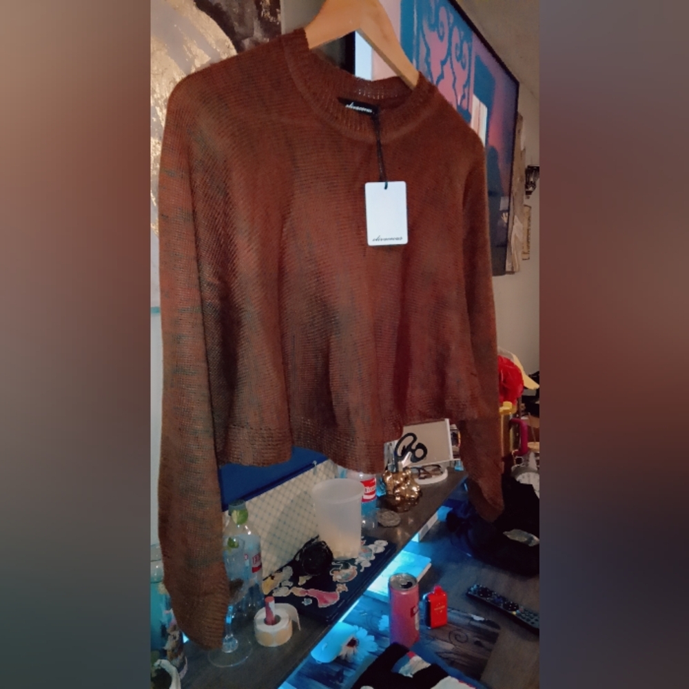 Cozy Brown Crew Neck Sweater with Soft Knit